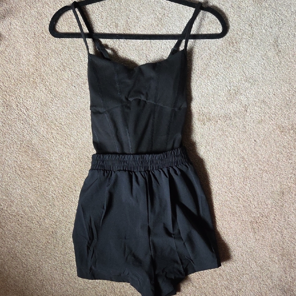 NWT PINK Victoria's Secret Black workout Romper size M